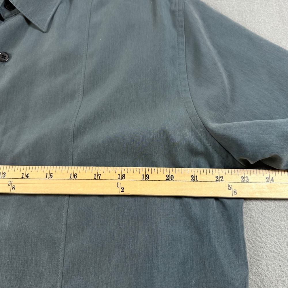 Axist Mens Short Sleeve Button Down Shirt Gray Pleated Front Size Medium - Picture 5 of 7